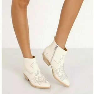 Dolce Vita Uma Booties White Leather Size 9